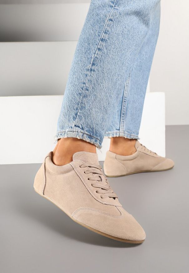 Renee - Beżowe Sneakersy Basic ze Skóry Naturalnej Fonariela. Okazja: na co dzień. Kolor: beżowy. Materiał: skóra. Obcas: na obcasie. Wysokość obcasa: niski