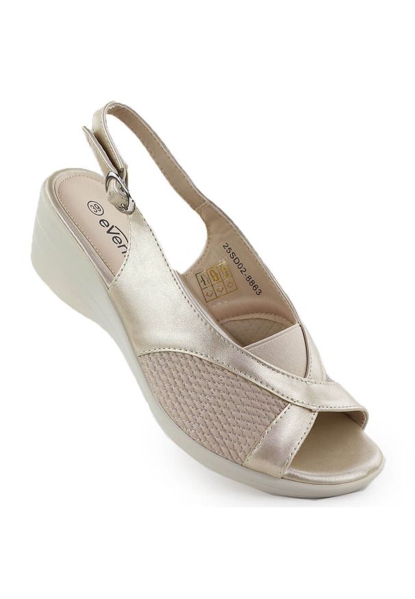 Sandały damskie na koturnie komfortowe beżowe eVento 8863. Kolor: beżowy. Materiał: skóra ekologiczna. Obcas: na koturnie