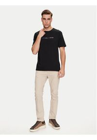 United Colors of Benetton - United Colors Of Benetton T-Shirt 3I1XU1096 Czarny Regular Fit. Kolor: czarny. Materiał: bawełna #5