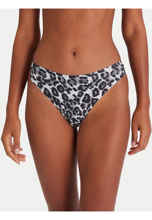 Chantelle Stringi Soft Stretch C11D90 Szary. Kolor: szary. Materiał: syntetyk