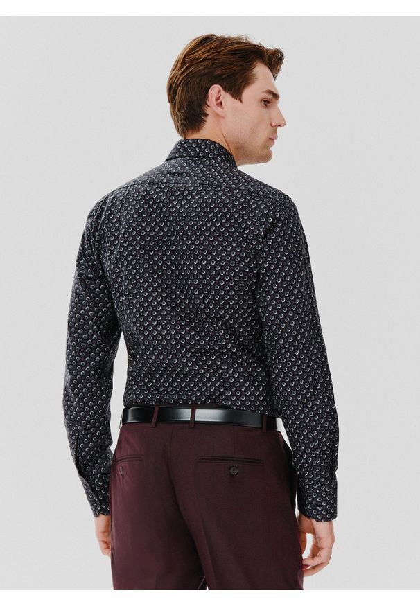 Pako Lorente - PAKO LORENTE – Koszula męska we wzorki długi rękaw. Okazja: na co dzień. Materiał: bawełna, elastan. Długość rękawa: długi rękaw. Długość: długie. Styl: casual