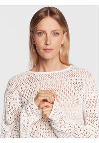 Gina Tricot Sweter Hedda 18423 Biały Relaxed Fit. Kolor: biały. Materiał: syntetyk