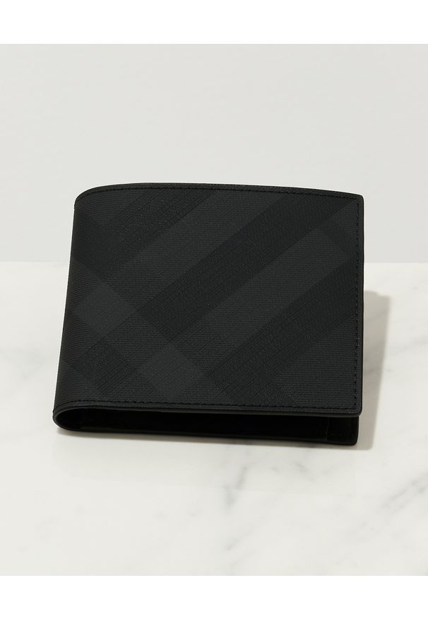 Burberry - BURBERRY - Czarny portfel w kratkę. Kolor: czarny. Materiał: materiał. Wzór: kratka