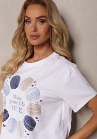 Renee - Biało-Niebieski T-shirt z Bawełny z Ozdobnym Nadrukiem i Cyrkoniami Tessera. Kolor: biały. Materiał: bawełna. Wzór: nadruk. Sezon: lato #4