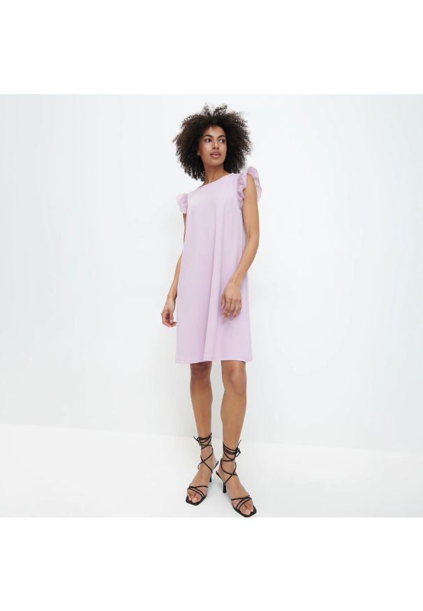 Mohito - Gładka sukienka Eco Aware - Fioletowy. Kolor: fioletowy. Wzór: gładki