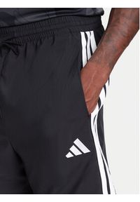 Adidas - adidas Szorty sportowe Essential 3-Stripes Chelsea JE6436 Czarny Regular Fit. Kolor: czarny. Materiał: syntetyk. Styl: sportowy