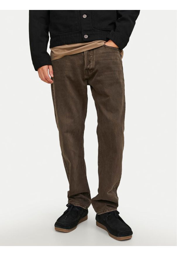 Jack & Jones Jeansy Chris 12246401 Brązowy Relaxed Fit. Kolor: brązowy