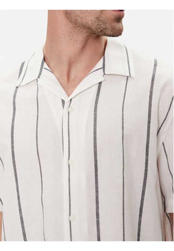 Selected Homme Koszula New Linen 16092978 Beżowy Relaxed Fit. Kolor: beżowy. Materiał: bawełna