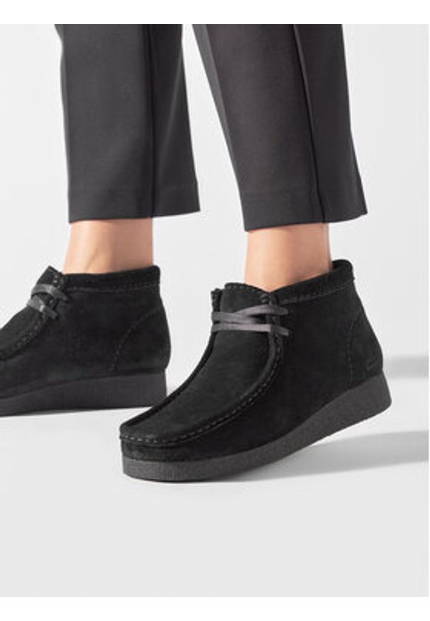 Clarks Botki WallabeeEvoBt 261747434 Czarny. Kolor: czarny. Materiał: zamsz, skóra
