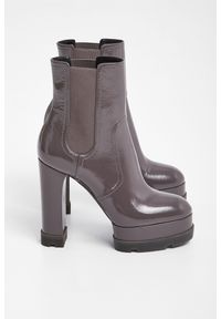 Casadei - Botki skórzane CASADEI. Materiał: lakier, skóra. Obcas: na platformie #3