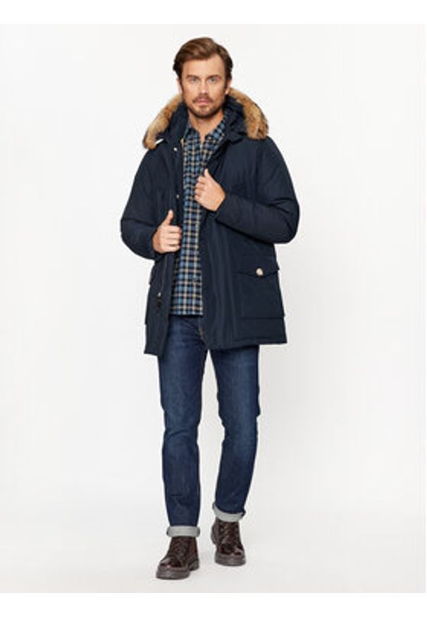 Woolrich Kurtka puchowa Arctic CFWOOU0482MRUT0001 Granatowy Regular Fit. Kolor: niebieski. Materiał: bawełna