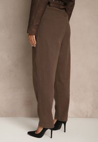 Renee - Brązowe Spodnie High Waist z Bawełny o Szerokim Kroju Nalitia. Okazja: na co dzień. Stan: podwyższony. Kolor: brązowy. Materiał: bawełna. Styl: casual