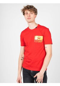 Plein Sport T-shirt | TIPS1105 | Mężczyzna | Czerwony. Okazja: na co dzień. Kolor: czerwony. Materiał: bawełna. Wzór: aplikacja, nadruk. Styl: sportowy #2