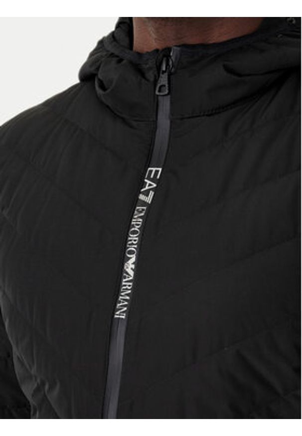 EA7 Emporio Armani Kurtka puchowa 8NPB14 PNE1Z 1200 Czarny Regular Fit. Kolor: czarny. Materiał: syntetyk