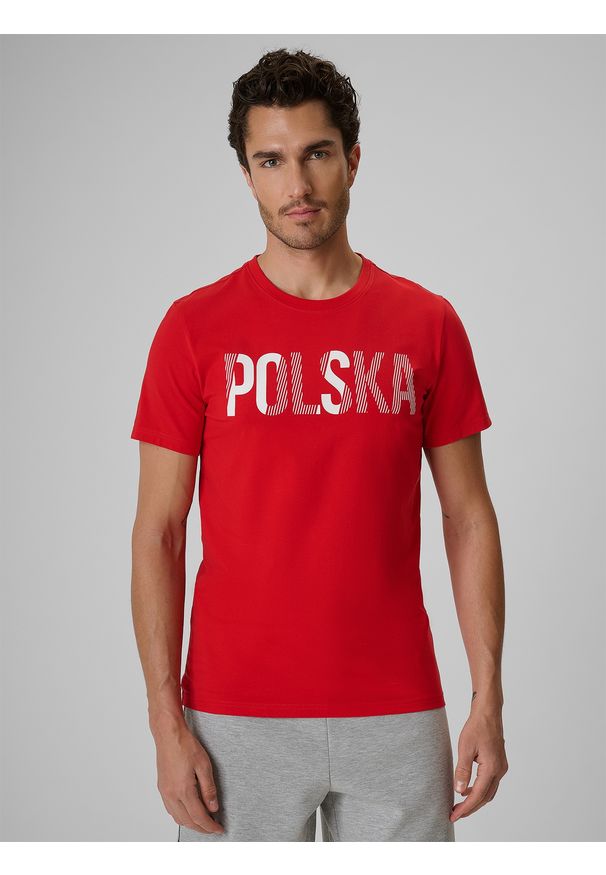 4f - 4F Koszulka kibica męska - czerwona L. Okazja: na co dzień. Kolor: czerwony. Materiał: materiał, bawełna, dzianina. Wzór: nadruk. Styl: casual
