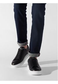 Armani Exchange Sneakersy XUX123 XV534 00002 Czarny. Kolor: czarny. Materiał: skóra #3