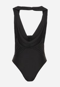 Born2be - Czarne Cyrkoniowe Body z Lejącym Dekoltem Milenira. Okazja: na co dzień. Kolor: czarny. Materiał: jeans. Długość rękawa: bez rękawów. Wzór: aplikacja. Styl: casual #4