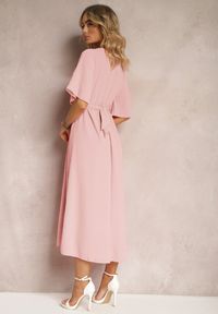 Renee - Jasnoróżowa Rozkloszowana Sukienka Maxi z Szerokim Rękawem i Gumką w Pasie Sador. Kolor: różowy. Długość: maxi #3