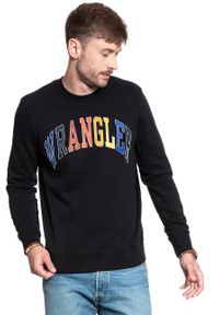 Wrangler - MĘSKA BLUZA WRANGLER LOGO SWEAT BLACK W6B6HY100 112130691. Wzór: nadruk #9