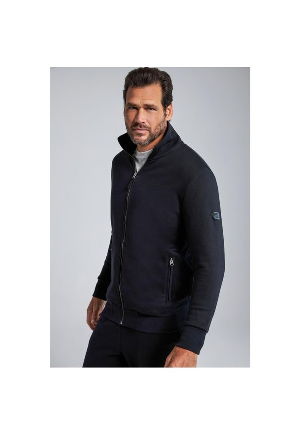 JAY-PI - Męska Bluza dresowa stójka do 8XL. Typ kołnierza: kołnierzyk stójkowy. Kolekcja: plus size. Kolor: czarny. Materiał: materiał, poliester, bawełna
