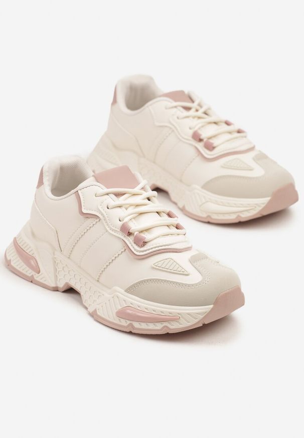 Born2be - Beżowo-Różowe Sneakersy Streetwearowe z Kontrastowymi Przeszyciami Ilirenas. Okazja: na co dzień. Kolor: beżowy