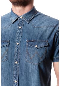 Wrangler - KOSZULA JEANSOWA MĘSKA WRANGLER SS WESTERN SHIRT MID INDIGO W5A10O78E. Materiał: jeans. Długość rękawa: krótki rękaw. Długość: krótkie