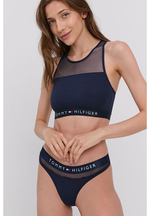 TOMMY HILFIGER - Tommy Hilfiger Stringi kolor granatowy. Kolor: niebieski