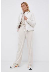 Vero Moda - Spodnie. Kolor: beżowy. Materiał: dzianina. Wzór: gładki #3