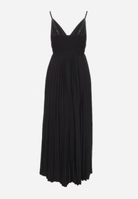 Born2be - Czarna Rozkloszowana Sukienka Długa z Kopertowym Dekoltem na Ramiączkach Asmerria. Kolor: czarny. Długość rękawa: na ramiączkach. Typ sukienki: kopertowe. Styl: elegancki. Długość: maxi #2