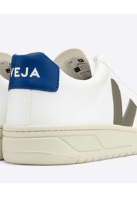 Veja - VEJA - Sneakersy Urca Kaki Indigo. Kolor: biały. Materiał: poliester, bawełna, guma, materiał. Szerokość cholewki: normalna #2