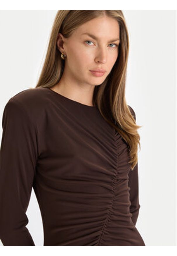 Gaudi Sukienka wieczorowa 521FD14008 Brązowy Slim Fit. Kolor: brązowy. Materiał: syntetyk. Styl: wizytowy