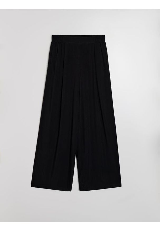 Sinsay - Wiskozowe spodnie wide leg - czarny. Kolor: czarny. Materiał: wiskoza