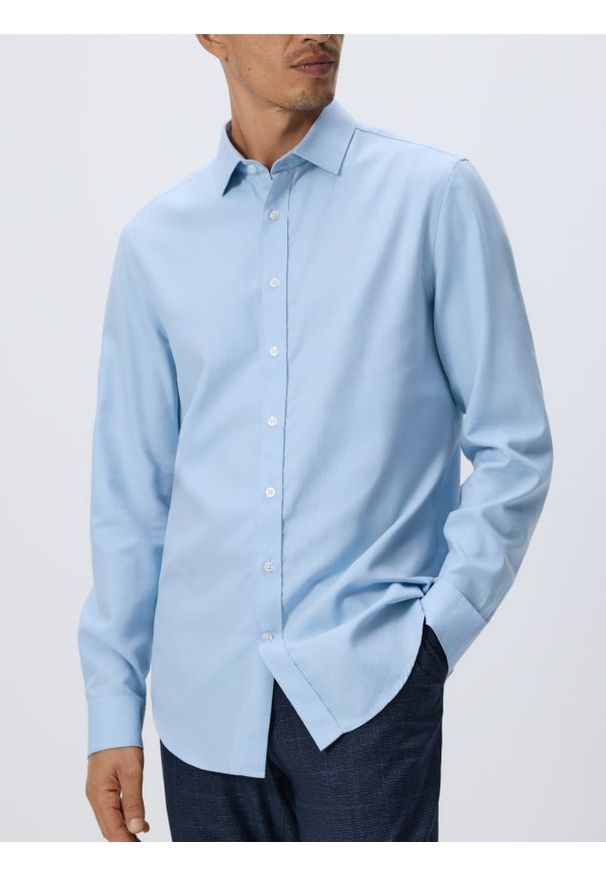 Reserved - Koszula slim z bawełny egipskiej - jasnoniebieski. Kolor: niebieski. Materiał: bawełna