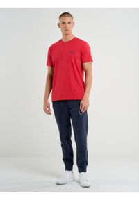 Big-Star - Koszulka męska z krótkim rękawem z logo BIG STAR czerwona Brunomi 603. Kolor: czerwony. Materiał: jeans, dzianina. Długość rękawa: krótki rękaw. Długość: krótkie. Wzór: nadruk. Styl: klasyczny, elegancki #1
