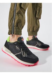 Pepe Jeans Sneakersy Brit Neon W PLS40011 Czarny. Kolor: czarny. Materiał: skóra #7