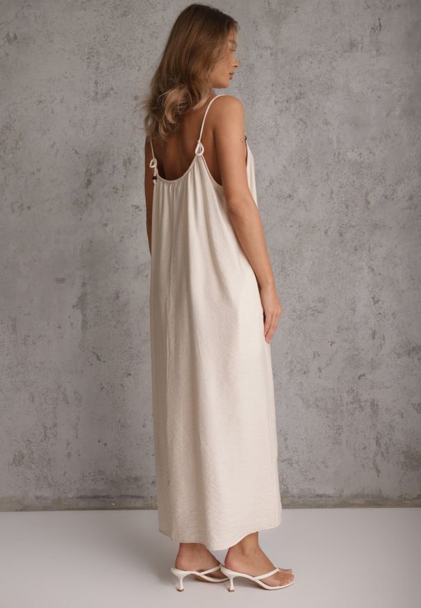 Renee - Beżowa Wiskozowa Sukienka Boho o Pudełkowym Kroju na Ramiączkach z Koralikami Aleino. Okazja: na co dzień. Kolekcja: plus size. Kolor: beżowy. Materiał: wiskoza. Długość rękawa: na ramiączkach. Typ sukienki: dla puszystych. Styl: boho