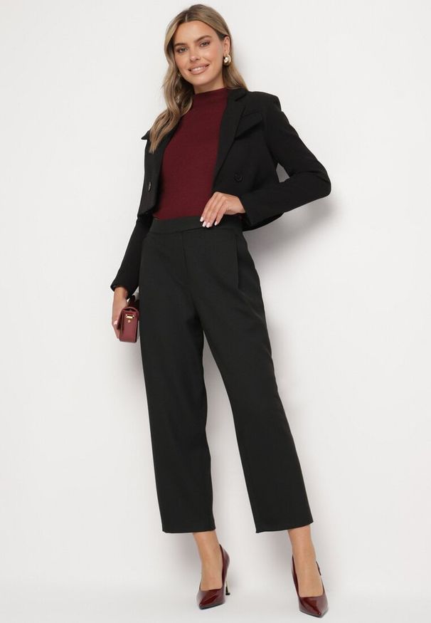 Born2be - Czarne Spodnie Garniturowe z Wysokim Stanem Lessara. Okazja: na spotkanie biznesowe, do pracy. Stan: podwyższony. Kolor: czarny. Materiał: jedwab. Styl: elegancki, biznesowy, klasyczny