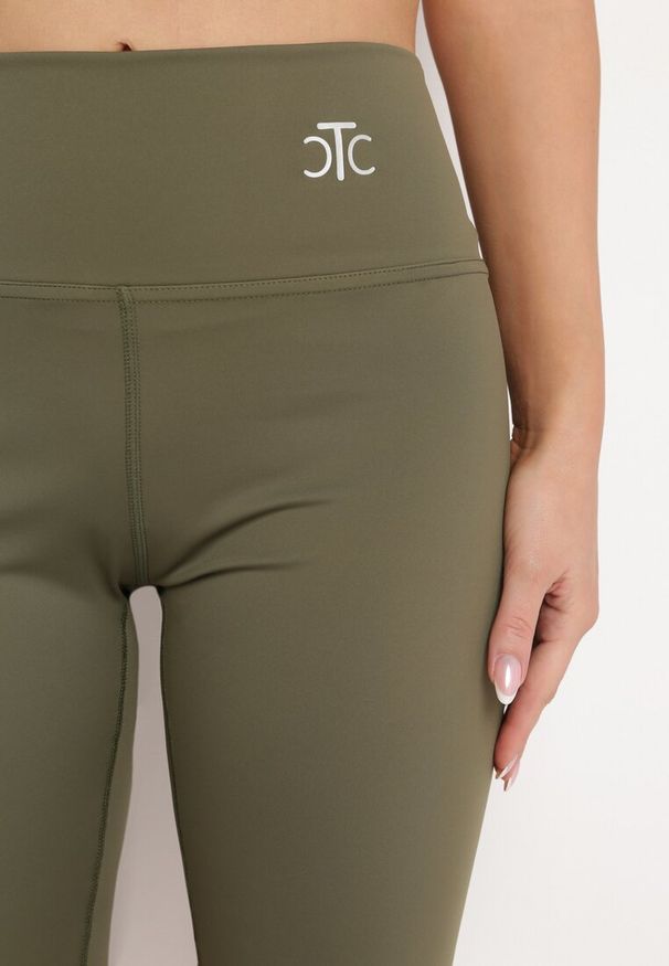 Born2be - Ciemnozielone Szorty Kolarki Sportowe z Wysokim Stanem Mlenia. Okazja: na co dzień. Stan: podwyższony. Kolor: zielony. Styl: sportowy