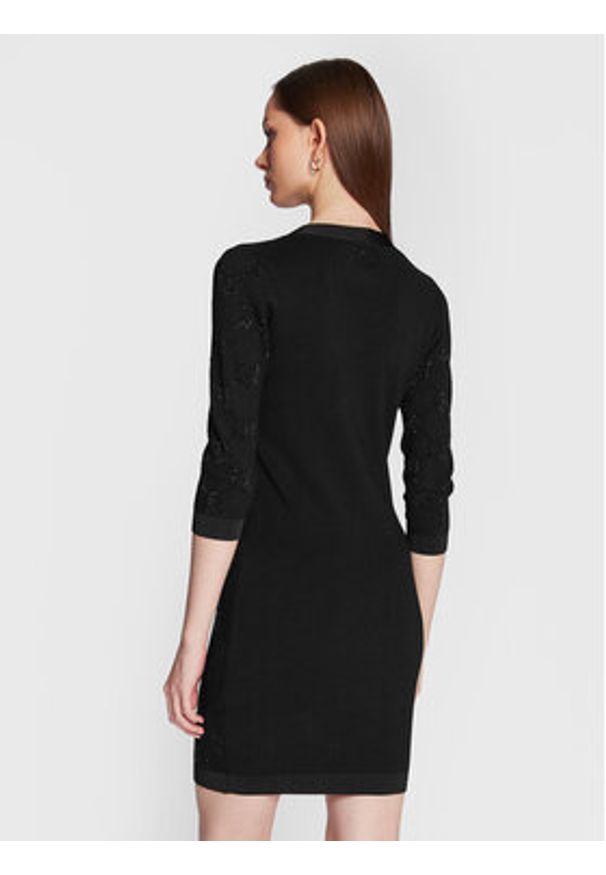 Blugirl Blumarine Sukienka dzianinowa RA3105-MA18F Czarny Slim Fit. Kolor: czarny. Materiał: dzianina, wiskoza