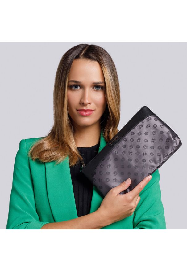 Wittchen - Torebka crossbody z żakardu z monogramem i skóry. Kolor: szary. Materiał: skórzane. Styl: elegancki