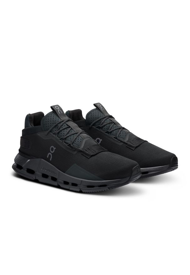 On - ON CLOUDNOVA 2 All Black Sneakersy damskie. Okazja: do pracy, na spacer, na co dzień. Kolor: czarny. Sport: turystyka piesza