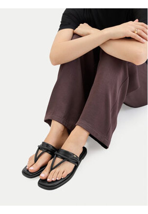 MEXX Japonki EO-CD25-194-1 Czarny. Kolor: czarny. Materiał: skóra