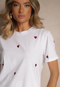 Renee - Biało-Czerwony Bawełniany T-shirt z Motywem Serc Aramiraa. Okazja: na co dzień. Kolor: biały. Materiał: bawełna. Styl: casual