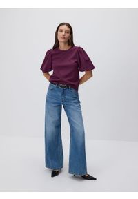 Reserved - T-shirt z bufiastymi rękawami - ciemnofioletowy. Kolor: fioletowy. Materiał: dzianina, wiskoza #1