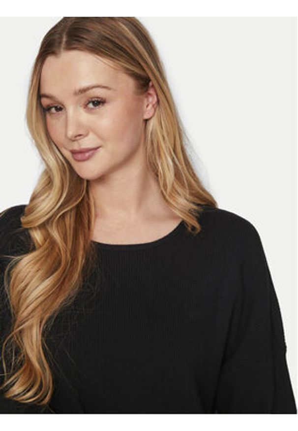 Vila Sukienka dzianinowa Cilja 14099478 Czarny Relaxed Fit. Kolor: czarny. Materiał: wiskoza