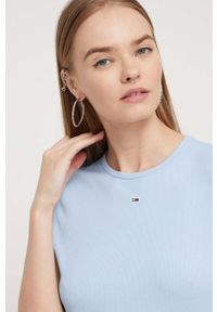 Tommy Jeans t-shirt damski kolor niebieski. Okazja: na co dzień. Kolor: niebieski. Materiał: bawełna, dzianina, prążkowany. Wzór: aplikacja. Styl: casual #2