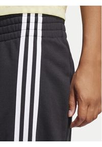 Adidas - adidas Spódnica maxi Adibreak JC8538 Czarny Regular Fit. Kolor: czarny. Materiał: bawełna