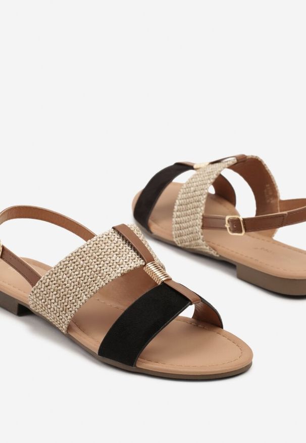 Born2be - Czarne Sandały Boho z Tweedowymi Zdobieniami i Metaliczną Aplikacją Maivorine. Okazja: na co dzień, na spacer. Kolor: czarny. Wzór: aplikacja. Styl: boho