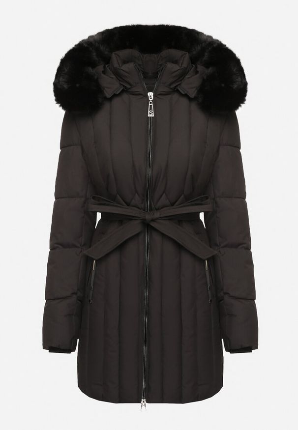 Born2be - Czarna Kurtka z Pionowymi Pikowanymi Przeszyciami i Kapturem z Futrem Wiązana w Pasie Leoriya. Okazja: na co dzień. Kolor: czarny. Materiał: futro. Styl: casual