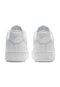 Buty Nike Air Force 1 '07 W DD8959-100 białe. Kolor: biały. Materiał: materiał, skóra, kauczuk. Szerokość cholewki: normalna. Model: Nike Air Force #5